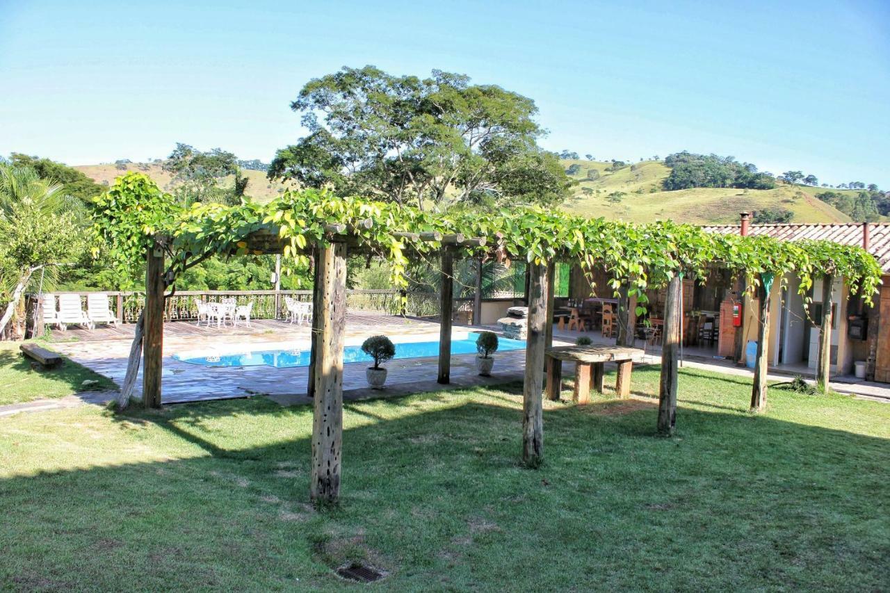 Pousada&Parada Olhos D'água Oliveira Fortes Exterior foto